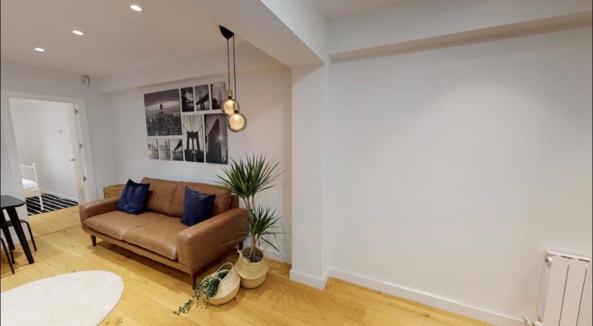 Edsam Brown Madrid Apartment ภายนอก รูปภาพ