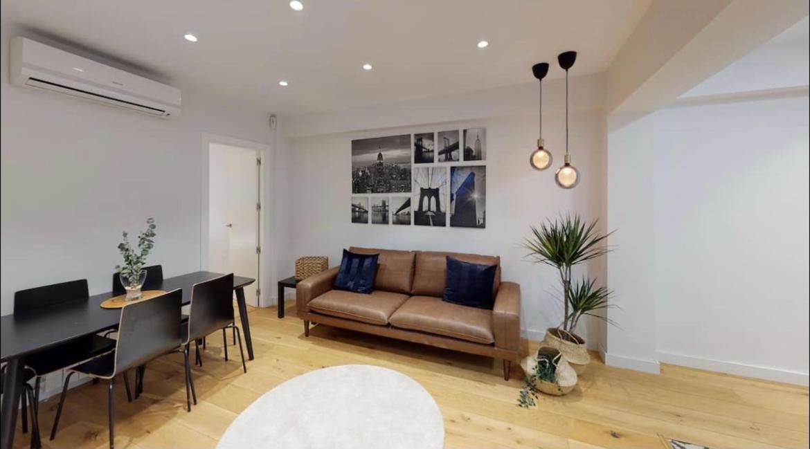 Edsam Brown Madrid Apartment ภายนอก รูปภาพ