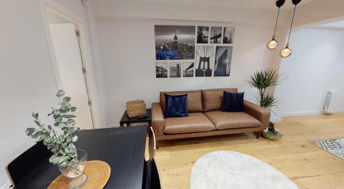 Edsam Brown Madrid Apartment ภายนอก รูปภาพ