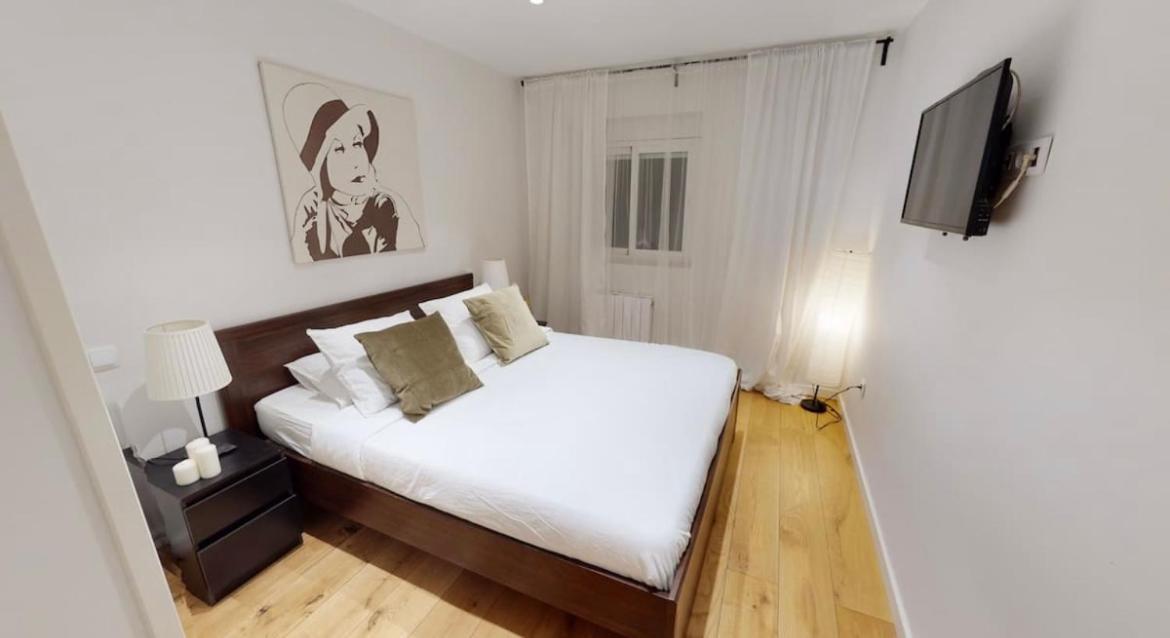 Edsam Brown Madrid Apartment ภายนอก รูปภาพ