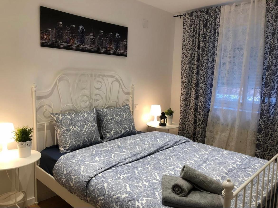 Edsam Brown Madrid Apartment ภายนอก รูปภาพ