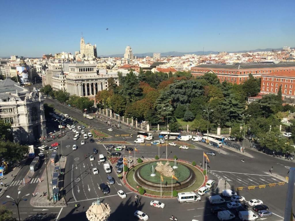 Edsam Brown Madrid Apartment ภายนอก รูปภาพ